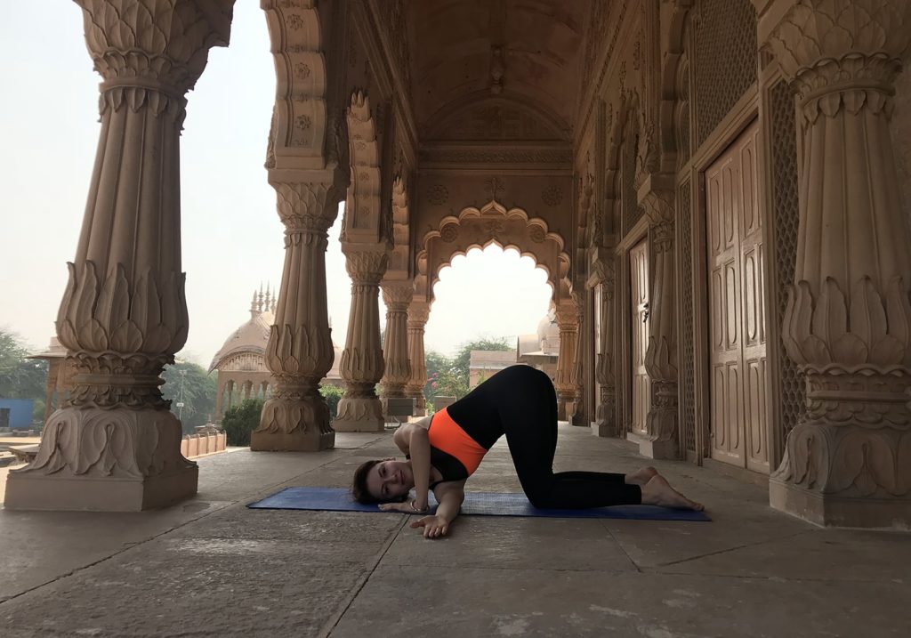 Parsva Balasana